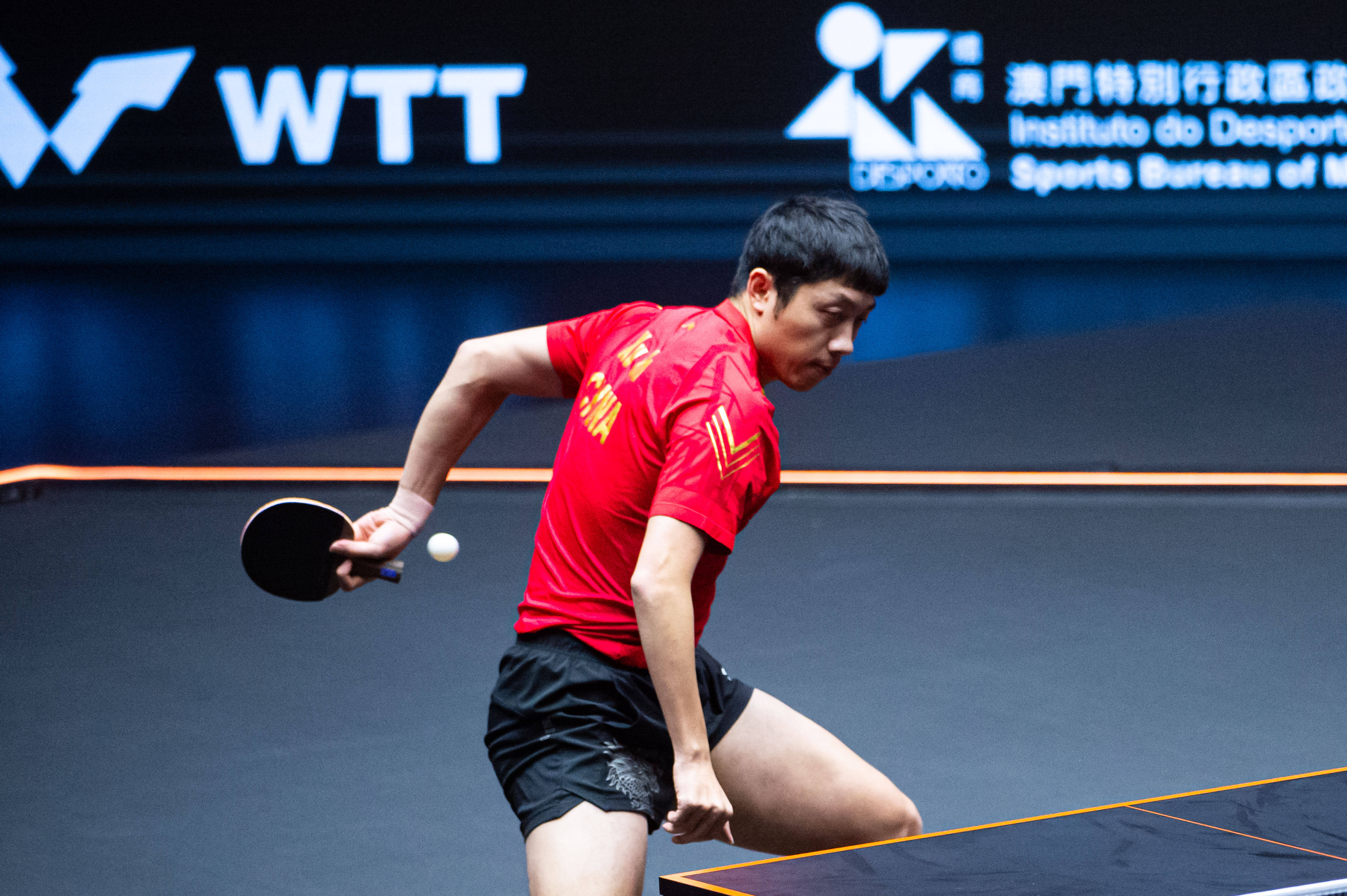 乒赛技术@世界顶尖的10大乒乓球反手攻经典案例